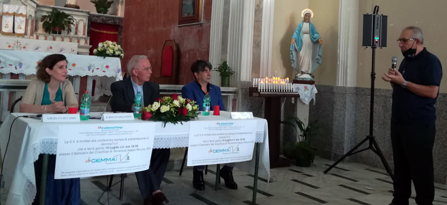 Padre Rocco Spagnolo dà vita a “GemmaTV”