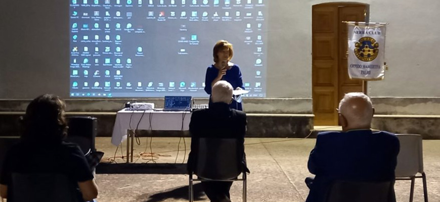 Proiettato nel cortile del Seminario di Oppido Mamertina il film “Tutti insieme appassionatamente” di Robert Wise