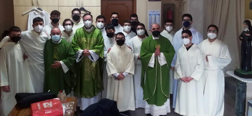 Il Seminario Vescovile in ritiro spirituale nella Parrocchia di S. Giuseppe a Taurianova