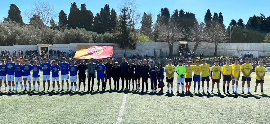 Un calcio alla guerra! I giovani dei Licei di Cittanova organizzano una partita di calcio per la pace in Ucraina