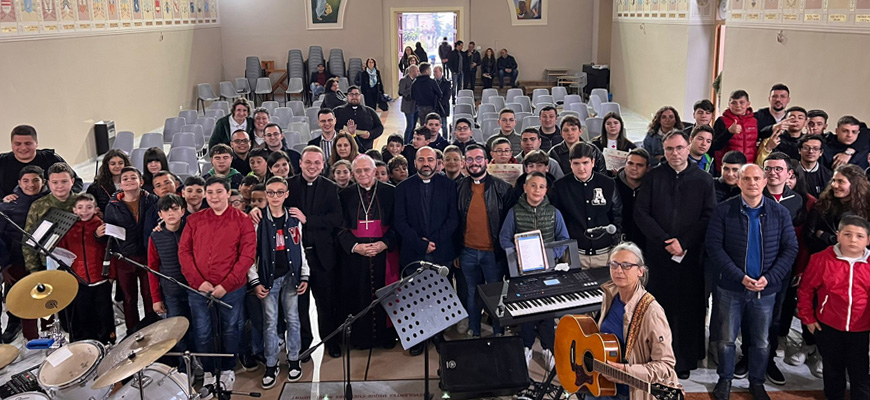 Giornata delle Vocazioni e del Ministrante: Un meraviglioso poliedro 60° Giornata Mondiale di Preghiera per le Vocazioni