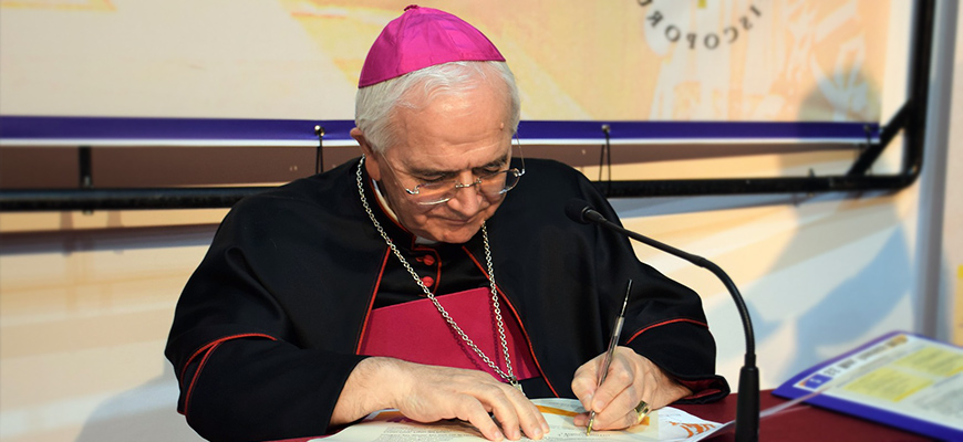 Papa Francesco accoglie la rinuncia del Vescovo Milito