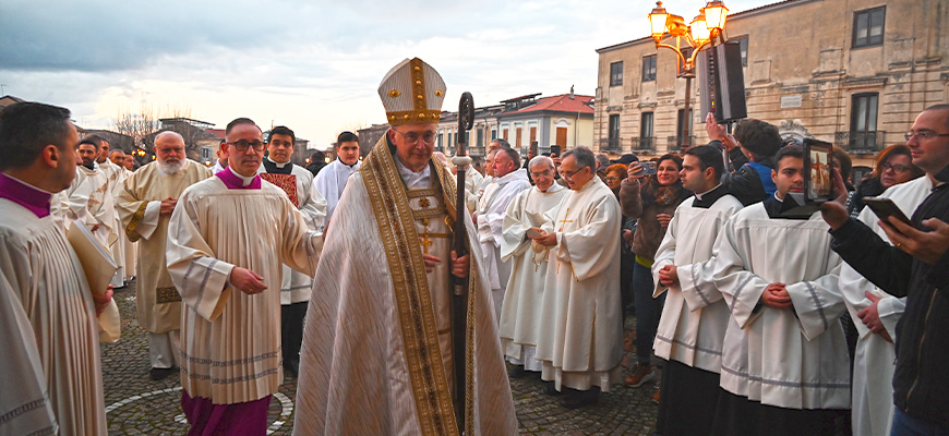 Apertura del Giubileo nella Diocesi di Oppido Mamertina-Palmi: un invito alla speranza e alla comunione