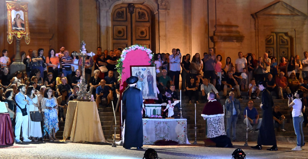 Oppido Mamertina rievoca il miracolo del 1743 con il corteo storico “Il Giglio e la Stella”