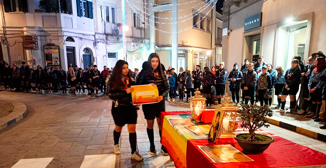 Gli scout della Zona “Piana degli Ulivi” accolgono la Luce della Pace di Betlemme