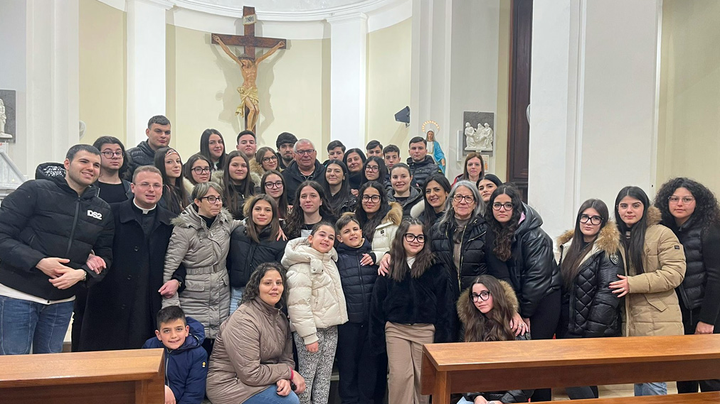 Melicucco, i giovani protagonisti della Via Crucis della pace e dell’inclusione