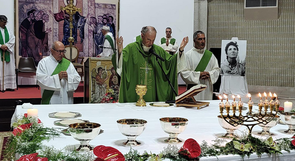 Mons. Alberti presiede la Messa nel 10° anniversario della morte di Carmen Hernandez, co-iniziatrice del Cammino Neocatecumenale