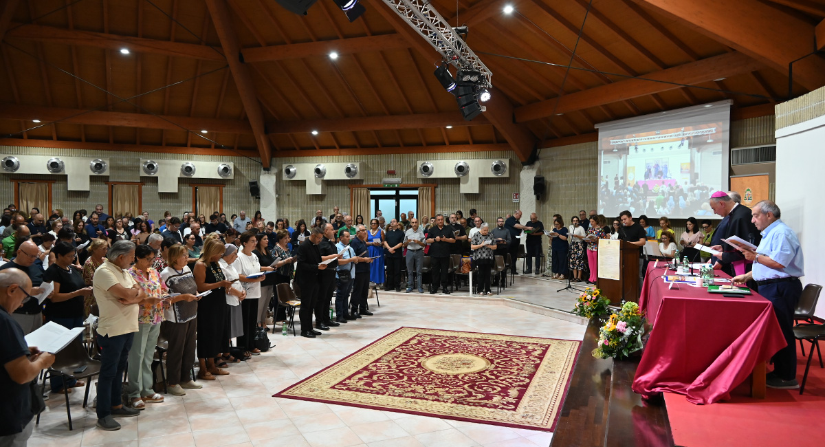 “Una Chiesa senza paura”: la seconda giornata dell’Assemblea e l’annuncio della Visita pastorale